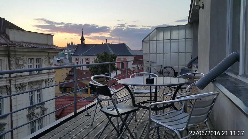 Apartments Vorsilska Praha Eksteriør bilde
